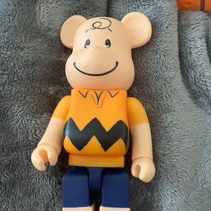 Charlie Brown Bearbrick NEW